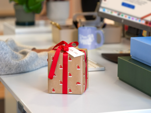 kontorsmaterial a4 papper julklapp 2025 present anställda kontorstillbehör